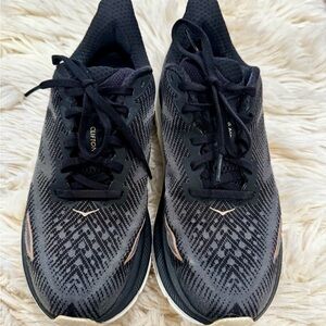 Hoka Clifton 9 Sneakers